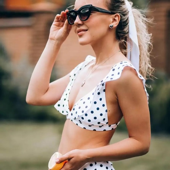 “Life is Beautifully Polka-Dotted” - Picture 5 of 7